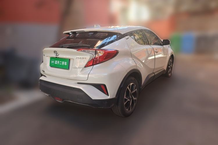 Used Toyota C-HR 2020 2.0L Leading Edition Rear Right 45 Deg