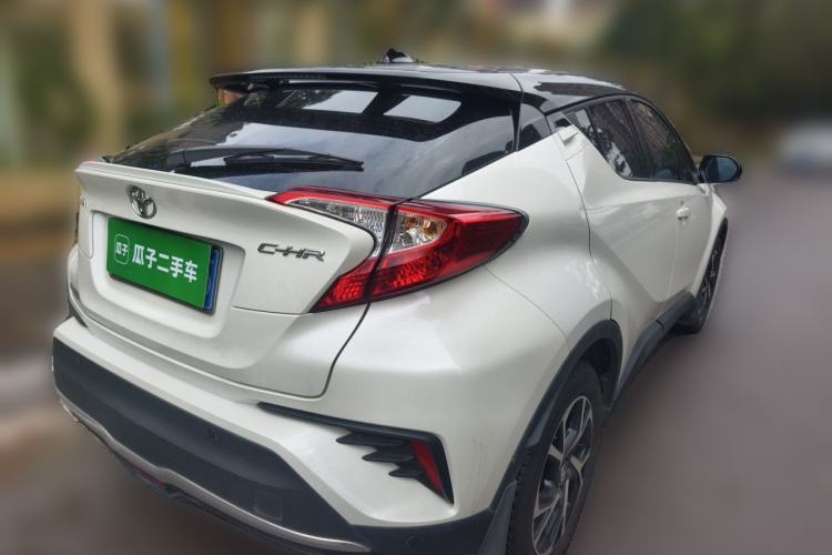 Used Toyota C-HR 2020 2.0L Leading Edition Rear Right 45 Deg