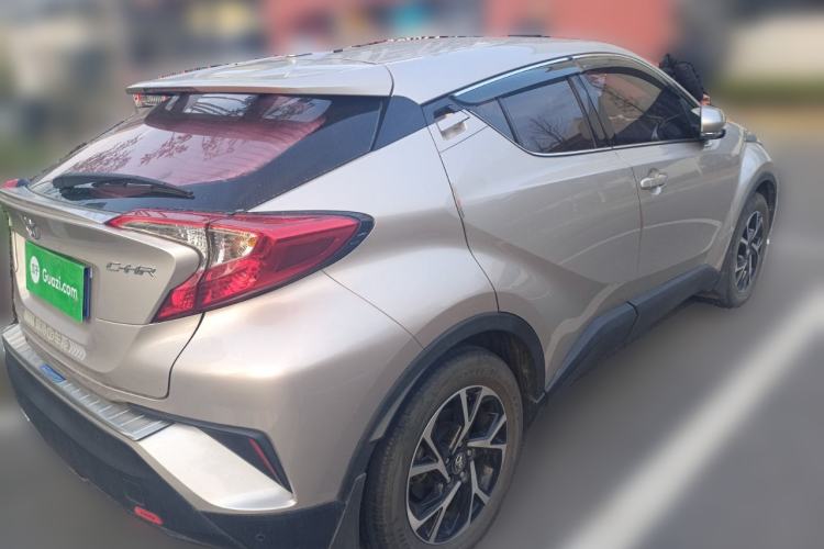 Used Toyota C-HR 2020 2.0L Leading Edition Rear Right 45 Deg