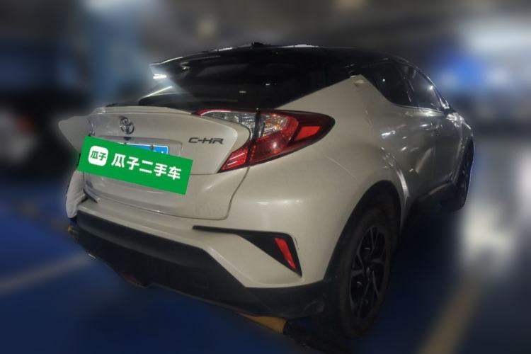 Used Toyota C-HR 2020 2.0L Leading Edition Rear Right 45 Deg