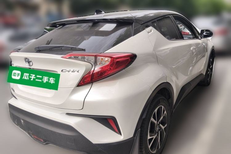 Used Toyota C-HR 2020 2.0L Leading Edition Rear Right 45 Deg