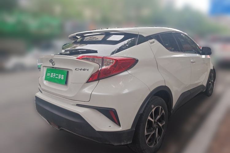 Used Toyota C-HR 2020 2.0L Leading Edition Rear Right 45 Deg