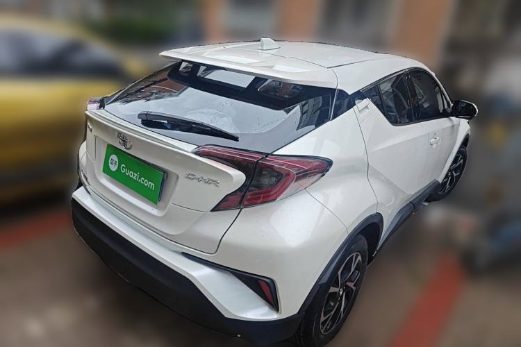 Used Toyota C-HR 2020 2.0L Luxury Edition Rear Right 45 Deg