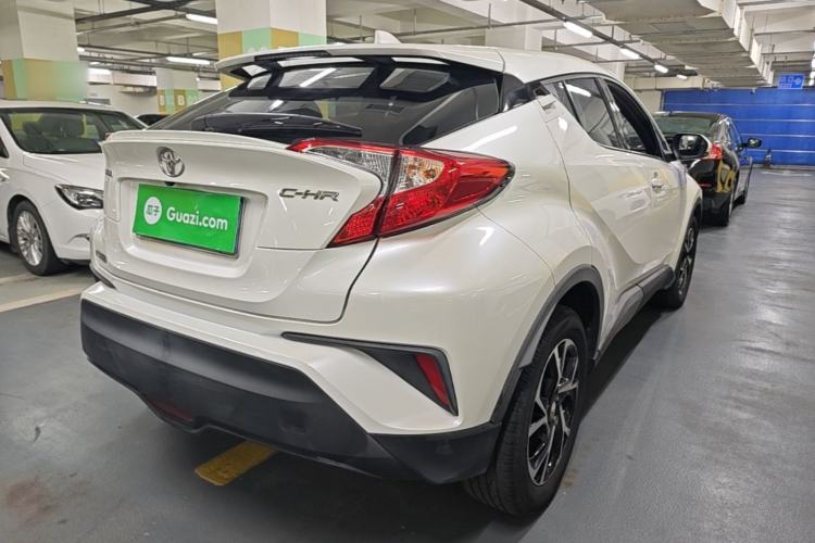 Used Toyota C-HR 2020 2.0L Leading Edition Rear Right 45 Deg
