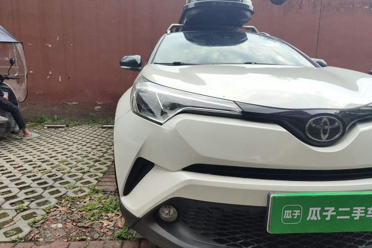 Used Toyota C-HR 2020 2.0L Leading Edition Right Front Headlight