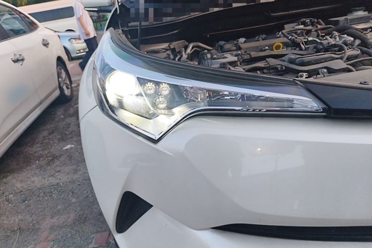 Used Toyota C-HR 2020 2.0L Leading Edition Right Front Headlight
