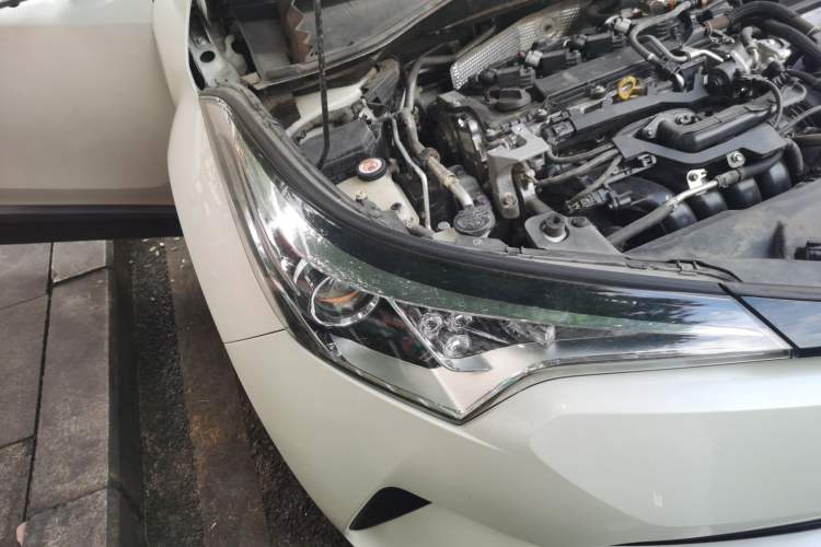 Used Toyota C-HR 2020 2.0L Leading Edition Right Front Headlight