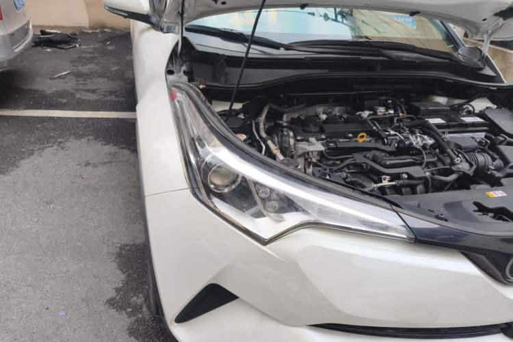 Used Toyota C-HR 2020 2.0L Leading Edition Right Front Headlight