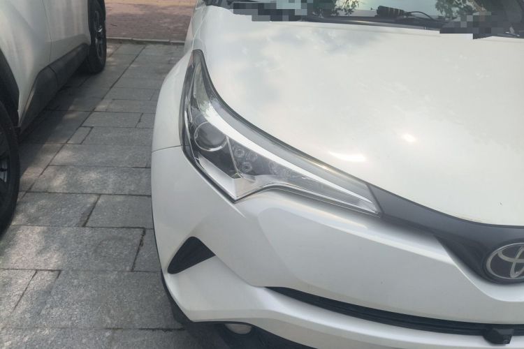 Used Toyota C-HR 2020 2.0L Leading Edition Right Front Headlight