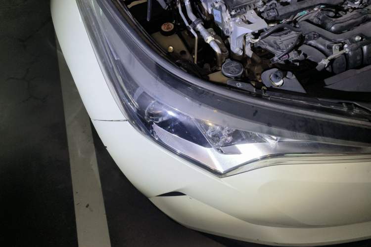 Used Toyota C-HR 2020 2.0L Leading Edition Right Front Headlight