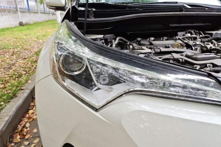 Used Toyota C-HR 2020 2.0L Comfort Edition Right Front Headlight