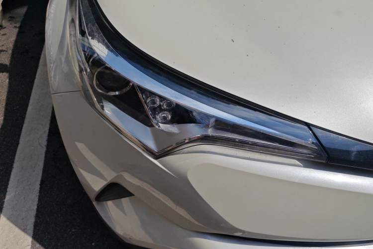 Used Toyota C-HR 2020 2.0L Leading Edition Right Front Headlight