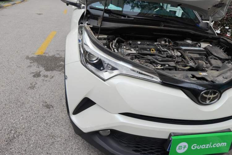 Used Toyota C-HR 2020 2.0L Leading Edition Right Front Headlight