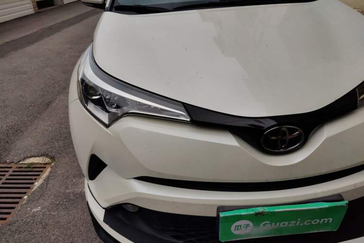 Used Toyota C-HR 2020 2.0L Leading Edition Right Front Headlight