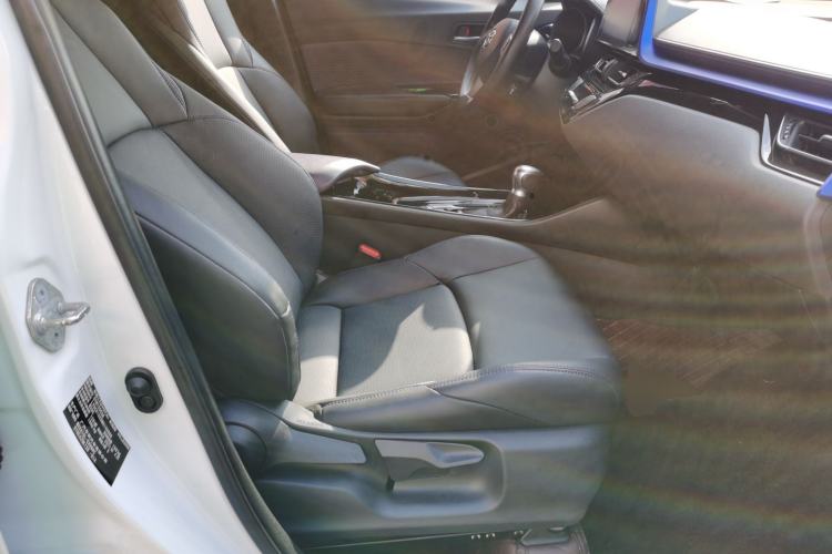 Used Toyota C-HR 2020 2.0L Leading Edition Right Front Seat