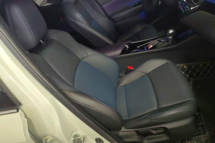 Used Toyota C-HR 2020 2.0L Leading Edition Right Front Seat