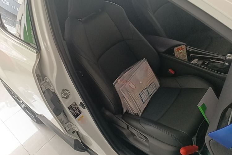 Used Toyota C-HR 2020 2.0L Leading Edition Right Front Seat