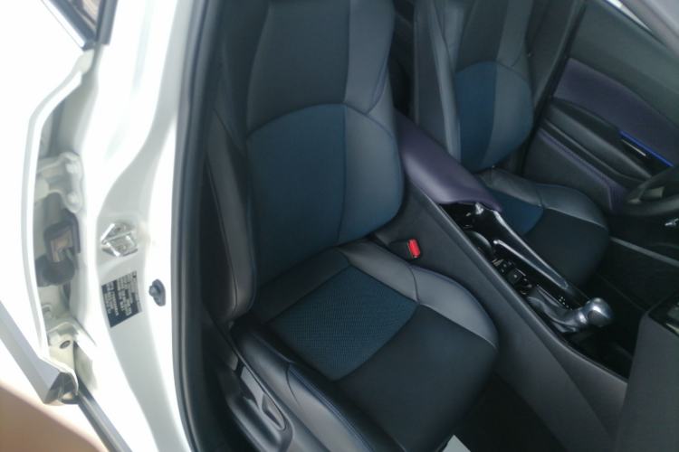 Used Toyota C-HR 2020 2.0L Leading Edition Right Front Seat