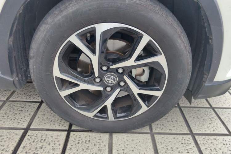 Used Toyota C-HR 2020 2.0L Leading Edition Right Front Wheel Hub