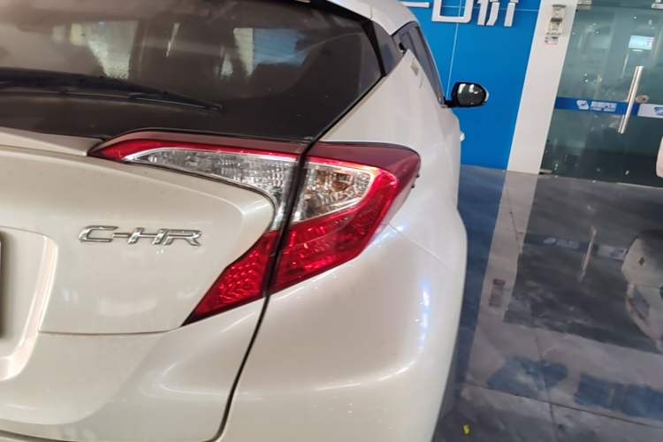 Used Toyota C-HR 2020 2.0L Leading Edition Right Rear Taillight