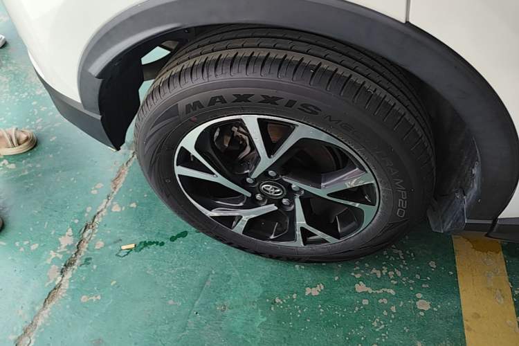 Used Toyota C-HR 2020 2.0L Luxury Edition Right Rear Wheel Hub