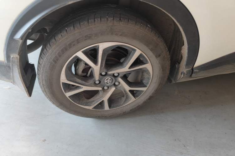 Used Toyota C-HR 2020 2.0L Leading Edition Right Rear Wheel Hub