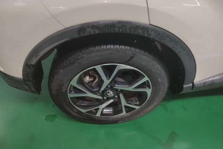 Used Toyota C-HR 2020 2.0L Leading Edition Right Rear Wheel Hub