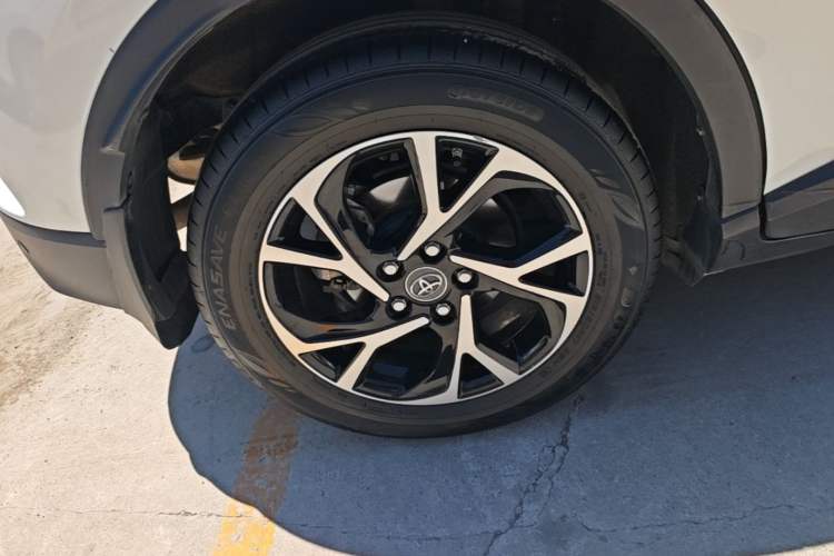Used Toyota C-HR 2020 2.0L Leading Edition Right Rear Wheel Hub