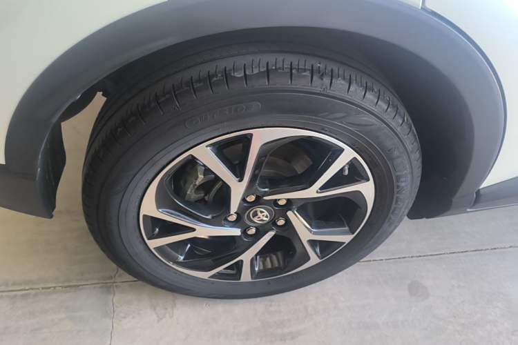 Used Toyota C-HR 2020 2.0L Leading Edition Right Rear Wheel Hub