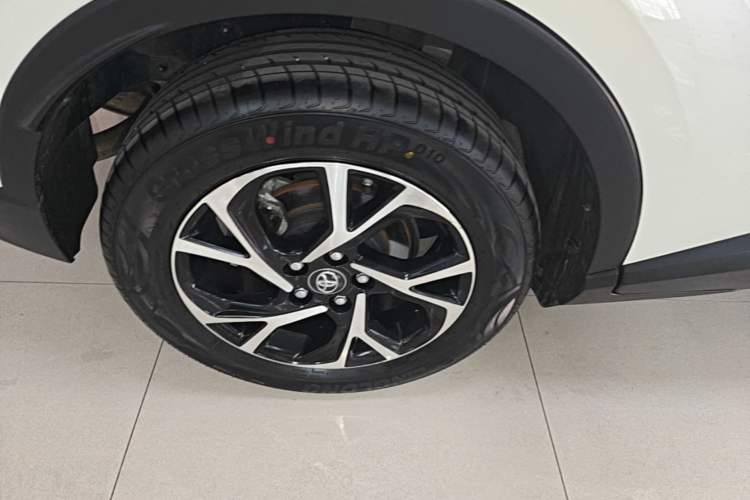 Used Toyota C-HR 2020 2.0L Leading Edition Right Rear Wheel Hub