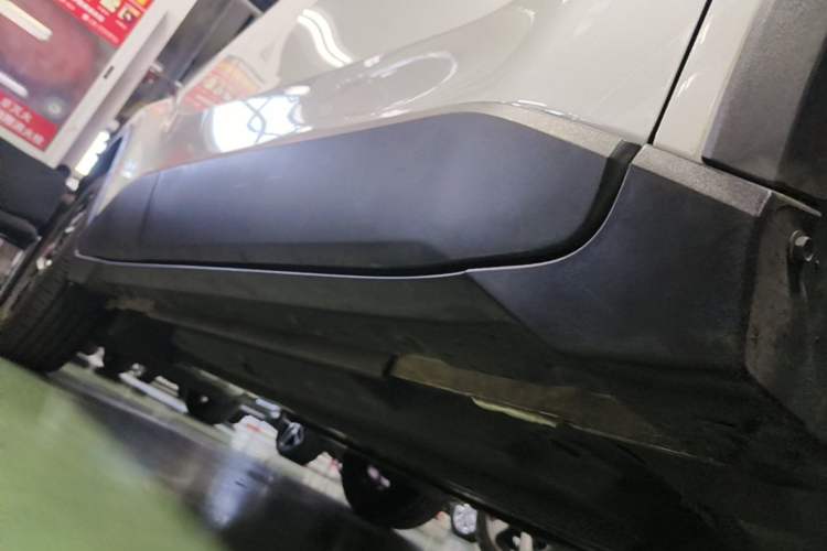 Used Toyota C-HR 2020 2.0L Leading Edition Right Side Sill