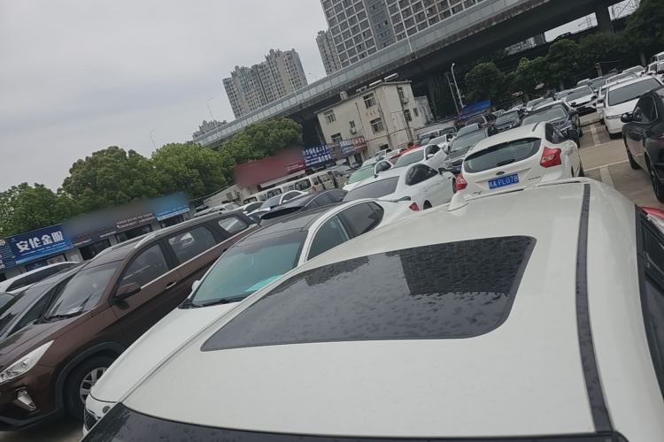 Used Toyota C-HR 2020 2.0L Leading Edition Roof