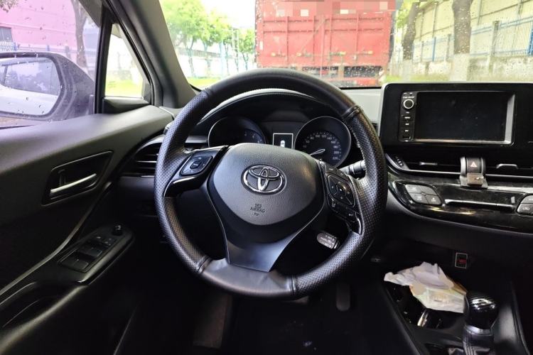 Used Toyota C-HR 2020 2.0L Comfort Edition Steering Wheel