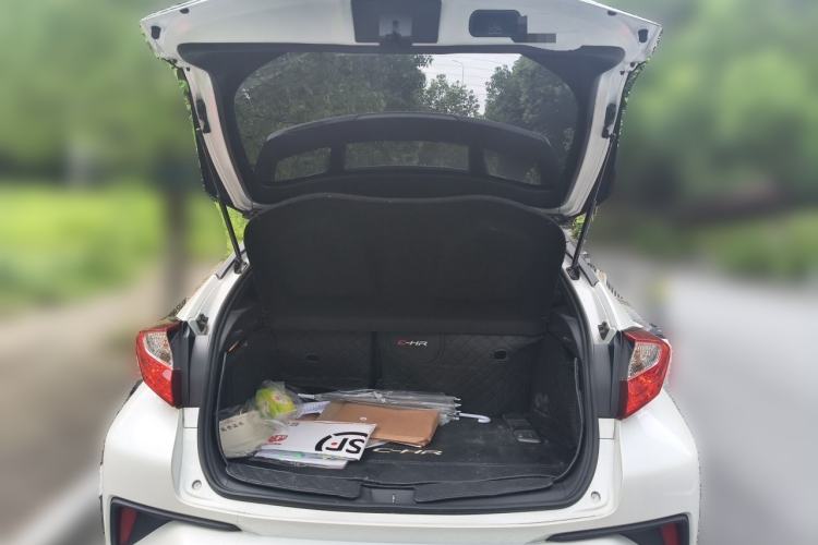 Used Toyota C-HR 2020 2.0L Leading Edition Trunk