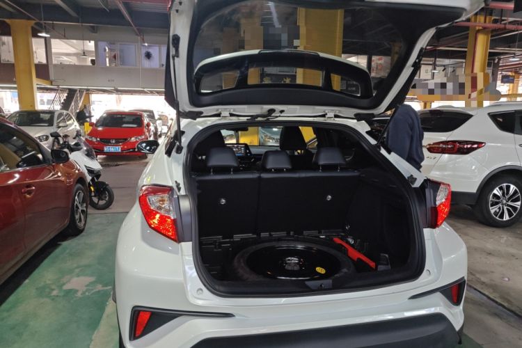Used Toyota C-HR 2020 2.0L Leading Edition Trunk