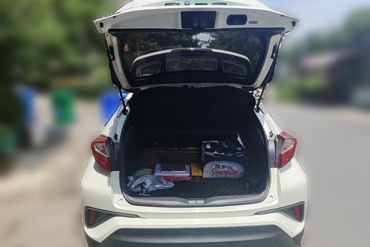 Used Toyota C-HR 2020 2.0L Leading Edition Trunk