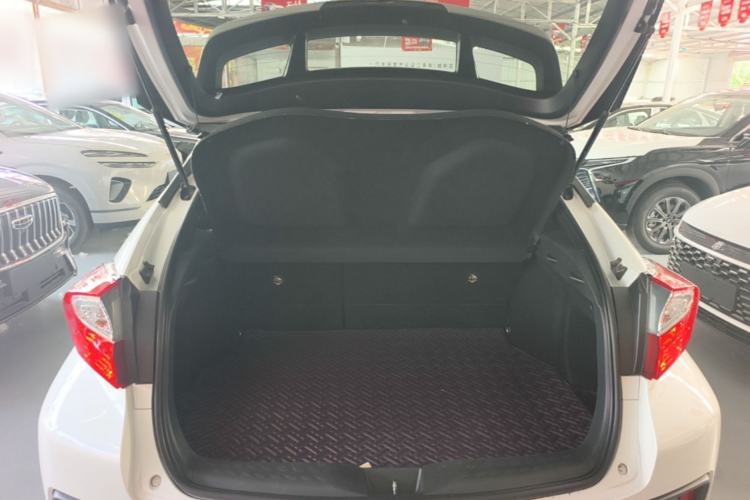 Used Toyota C-HR 2020 2.0L Leading Edition Trunk