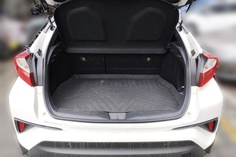 Used Toyota C-HR 2020 2.0L Leading Edition Trunk