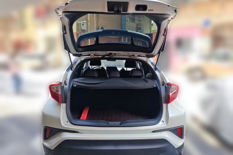 Used Toyota C-HR 2020 2.0L Leading Edition Trunk