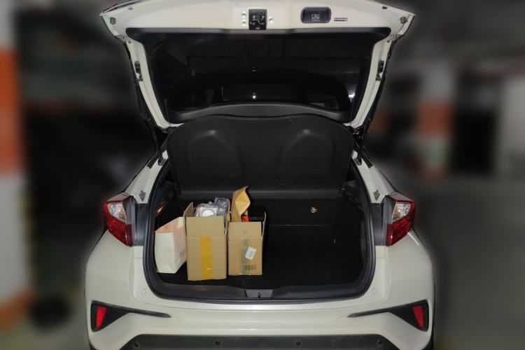 Used Toyota C-HR 2020 2.0L Leading Edition Trunk