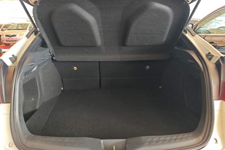 Used Toyota C-HR 2020 2.0L Leading Edition Trunk