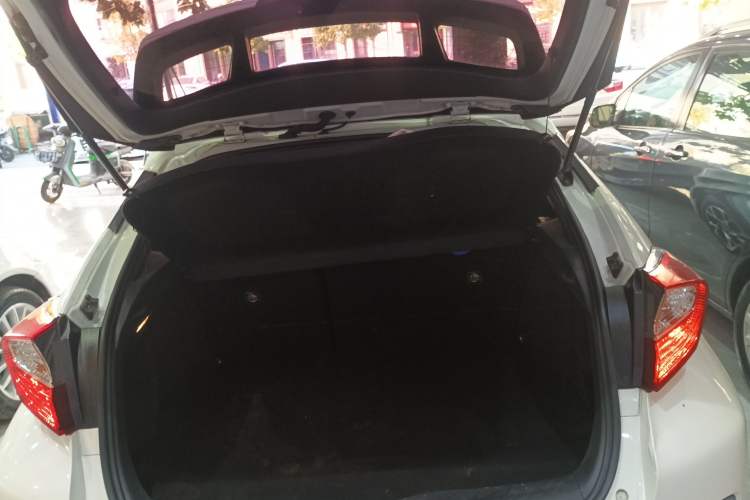 Used Toyota C-HR 2020 2.0L Comfort Edition Trunk
