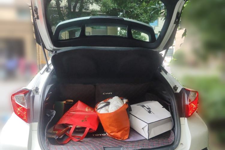 Used Toyota C-HR 2020 2.0L Leading Edition Trunk