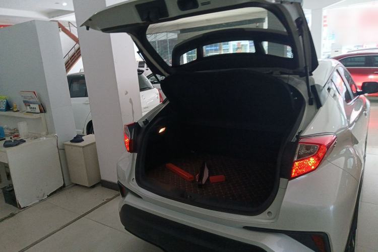 Used Toyota C-HR 2020 2.0L Comfort Edition Trunk