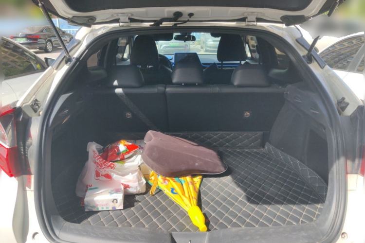 Used Toyota C-HR 2020 2.0L Leading Edition Trunk
