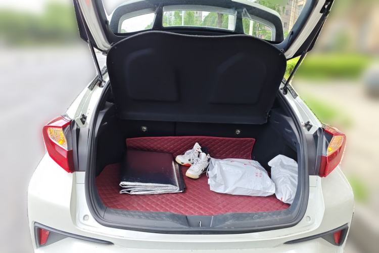 Used Toyota C-HR 2020 2.0L Leading Edition Trunk