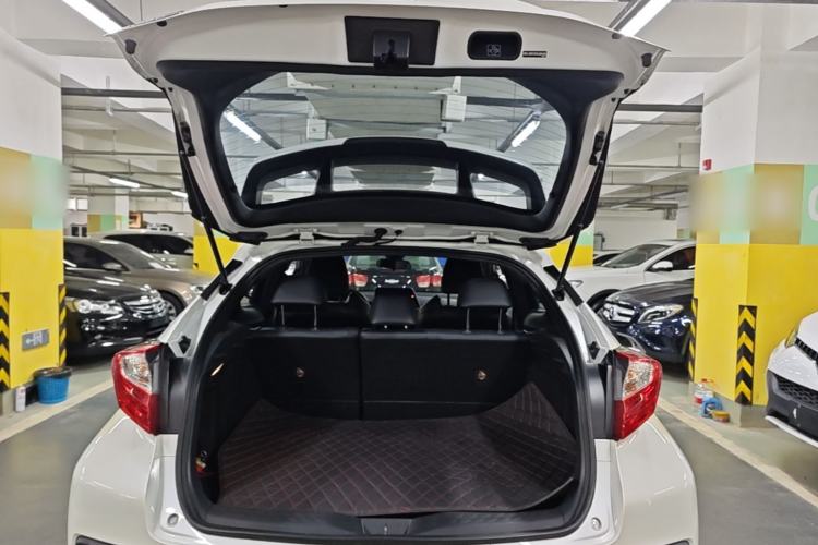 Used Toyota C-HR 2020 2.0L Leading Edition Trunk