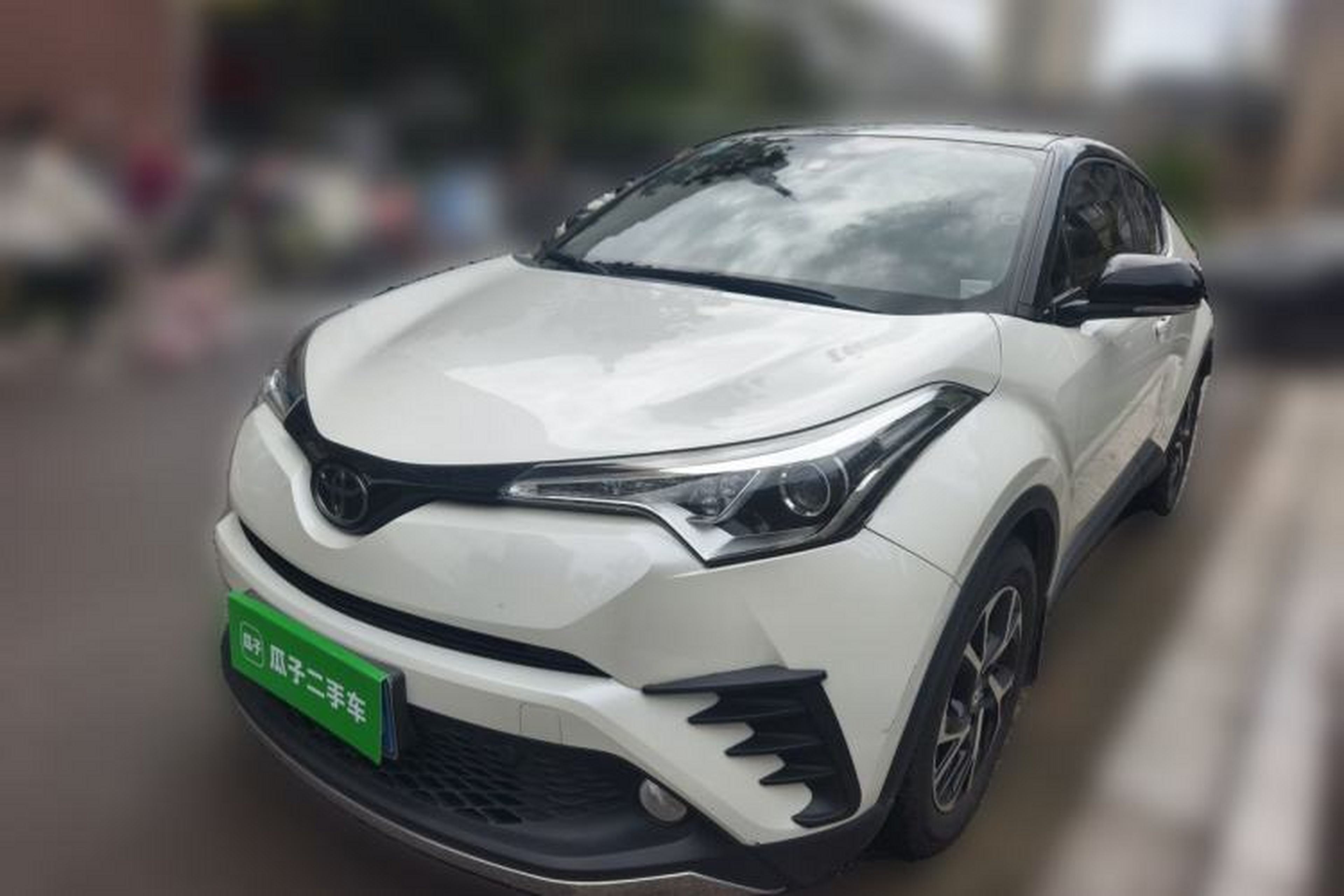 Used Toyota C-HR 2020 2.0L Leading Edition Guazi used car, China used car export, Used car for sale, Used  cars, Cheapest cars for sale