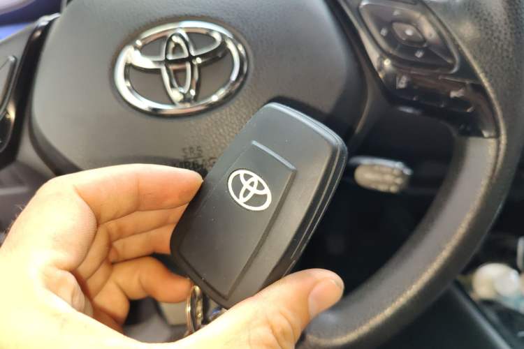 Used Toyota C-HR 2020 2.0L Leading Edition Vehicle Key