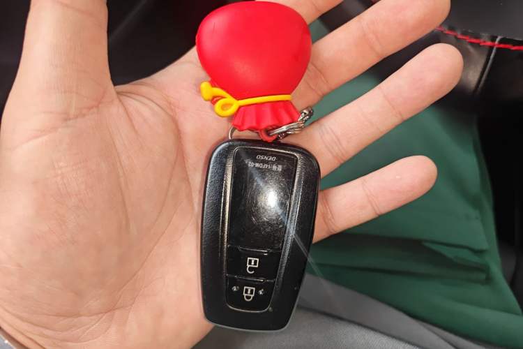 Used Toyota C-HR 2020 2.0L Luxury Edition Vehicle Key
